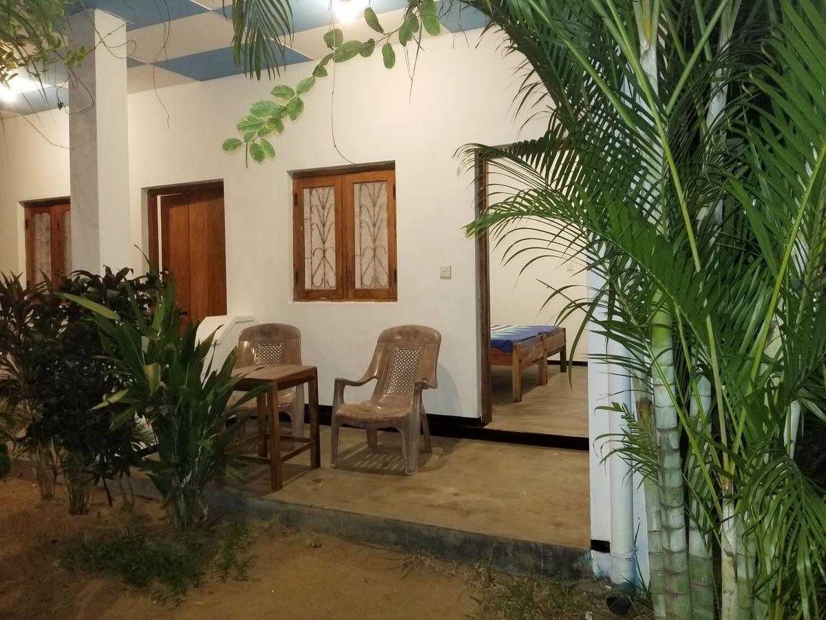 Utopia Arugambay Arugam Bay Exterior photo
